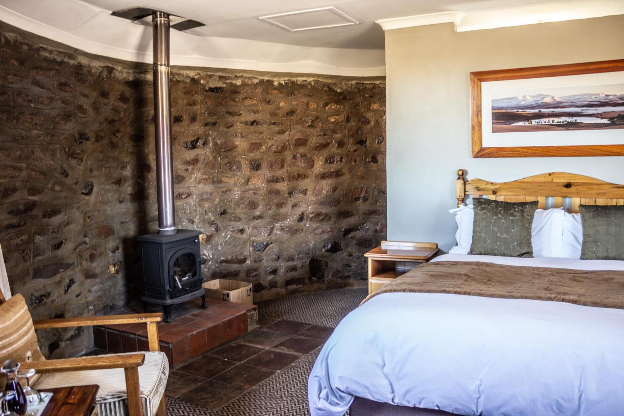 Sani Mountain Escape Hotel Mokhotlong Exterior photo