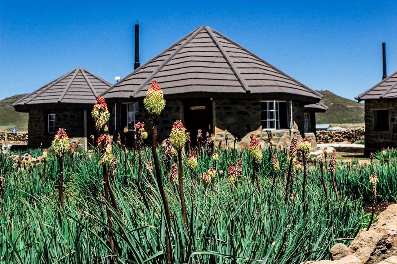 Sani Mountain Escape Hotel Mokhotlong Exterior photo